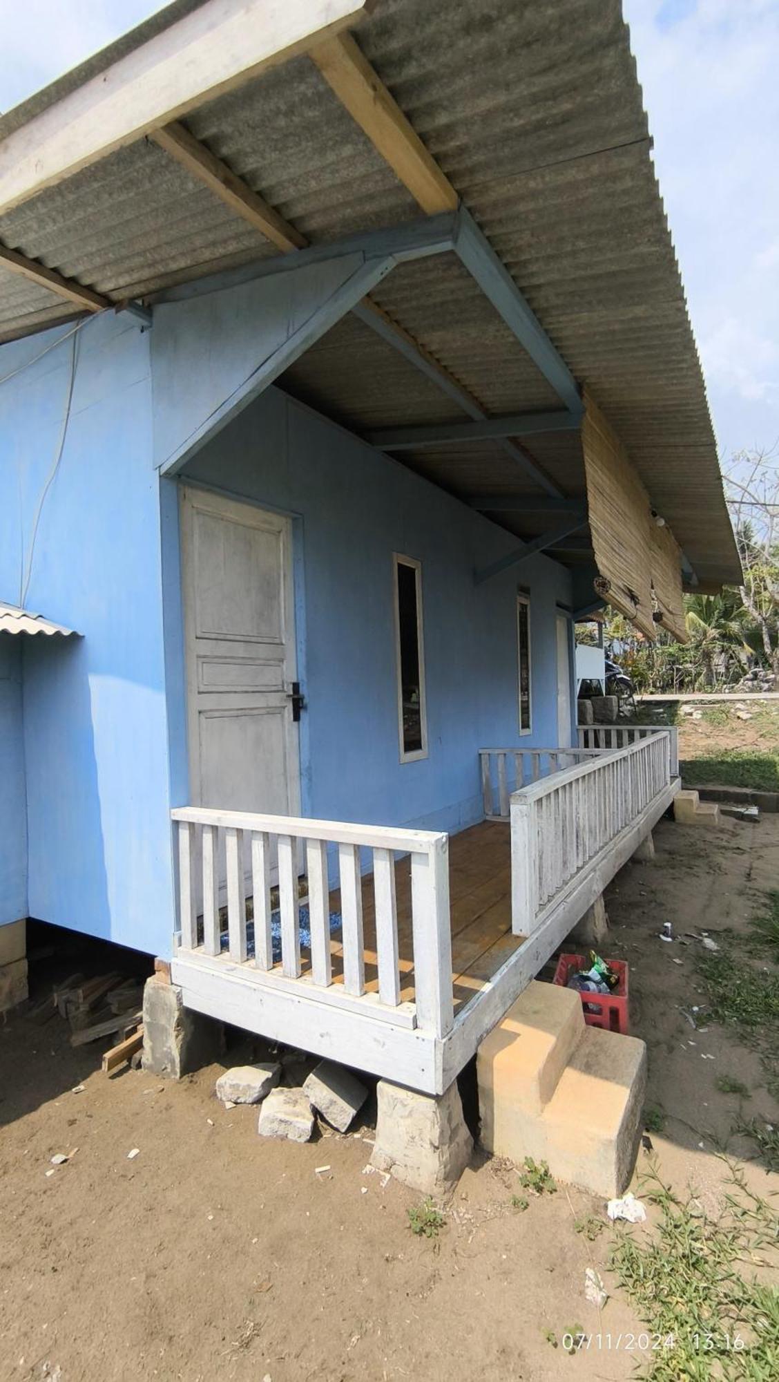 Penginapan Tegar Sawarna Exterior foto